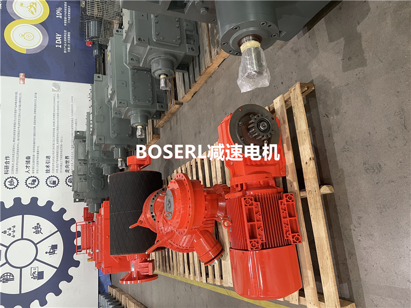 1690947057302438.jpg 齒輪減速機(jī)加電機(jī)